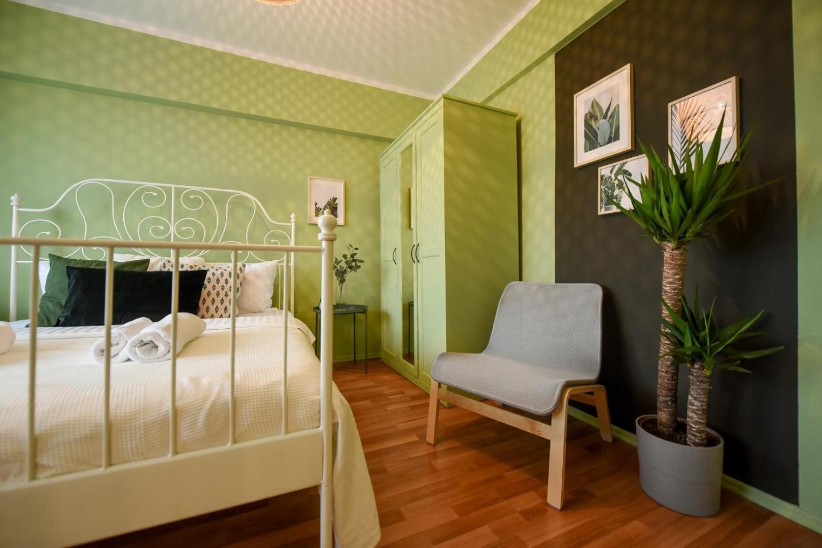 Chic Accommodation With Breathtaking Views Over Calea Victoriei - Your Central Heaven بوخارست الغرفة الصورة